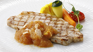 Restaurant SAKURA Lunch Menu for August
