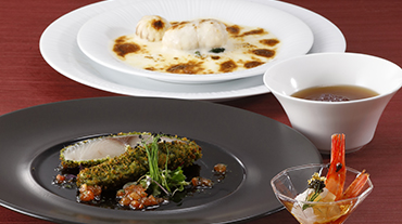 Restaurant SAKURA Christmas Special Course<br />
(from Dec. 20 until 25)<br />
[Reservation required at least 3 days before]