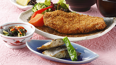 ティーラウンジ「ザ・ガーデン」 3月のディナーコース