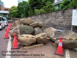 Stone wall　崩れ石積み